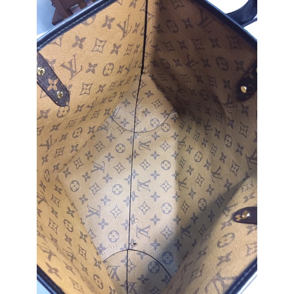 2 in 1 REVERSIBLE Louis Vuitton Bag! #luxury #fashion #neverfull  #louisvuitton #fashionhack 