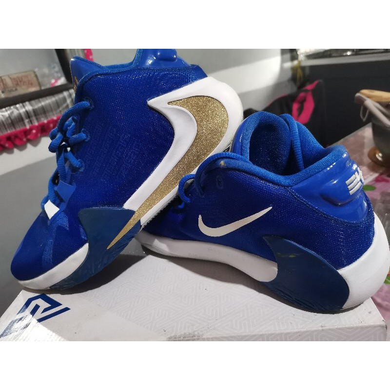 Giannis antetokounmpo shoes clearance blue