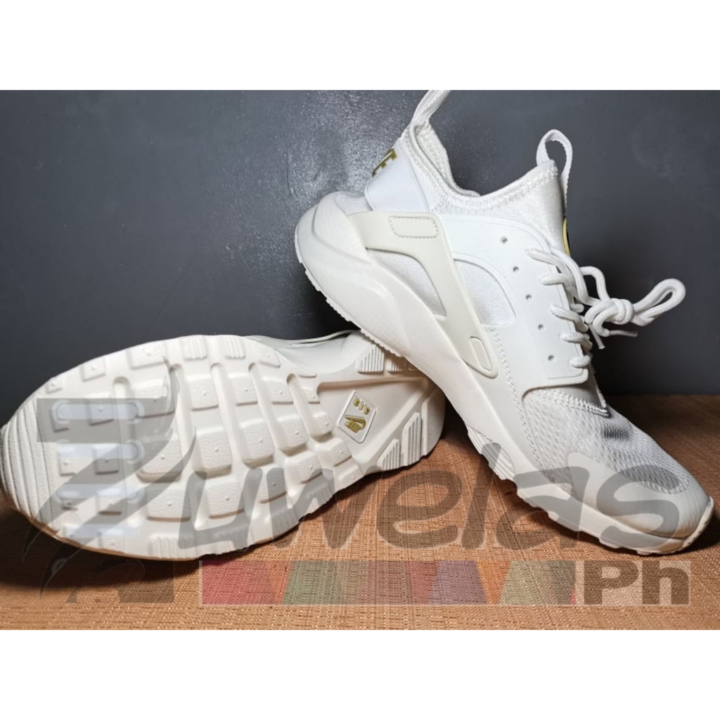 Nike huarache hotsell white womens philippines