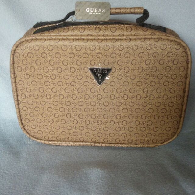 Guess travel hotsell lunch bag