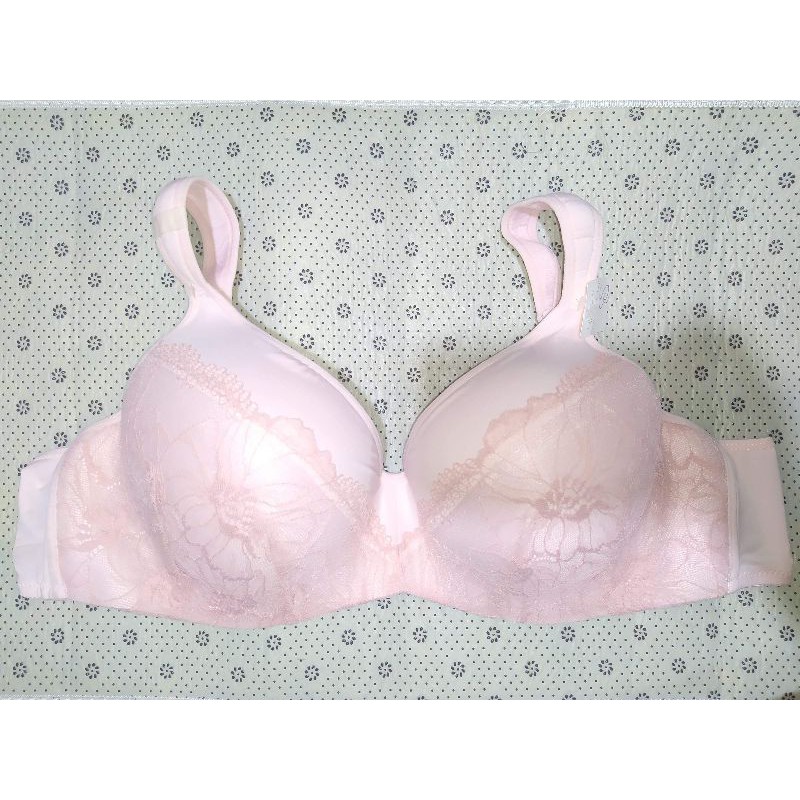 Aunthentic Jessica Simpson bra, Women's Fashion, Undergarments & Loungewear  on Carousell