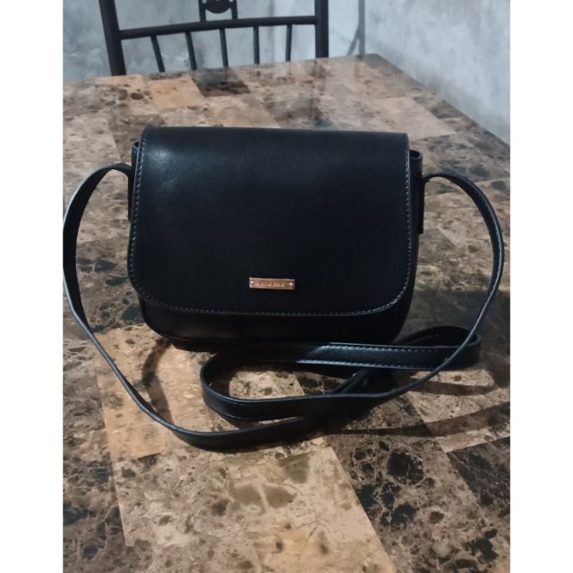 Miu miu sling online bag price