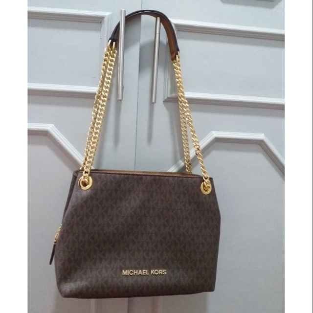 Michael kors jet set chain best sale messenger