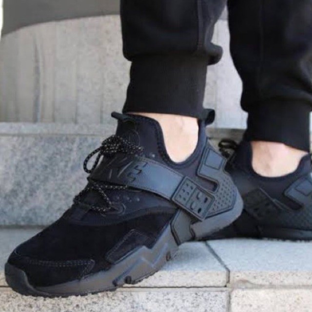 Nike air huarache drift triple outlet black