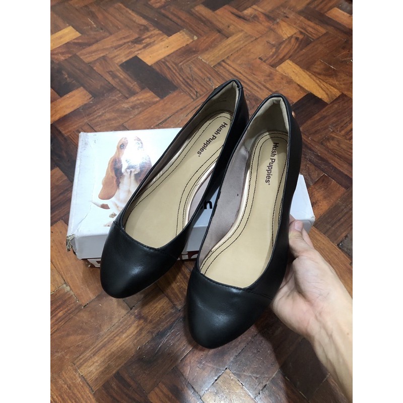 Hush puppies black hot sale shoes for ladies