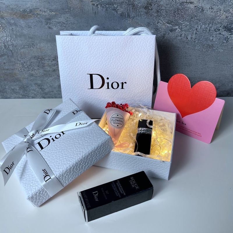 Dior packaging bag hotsell