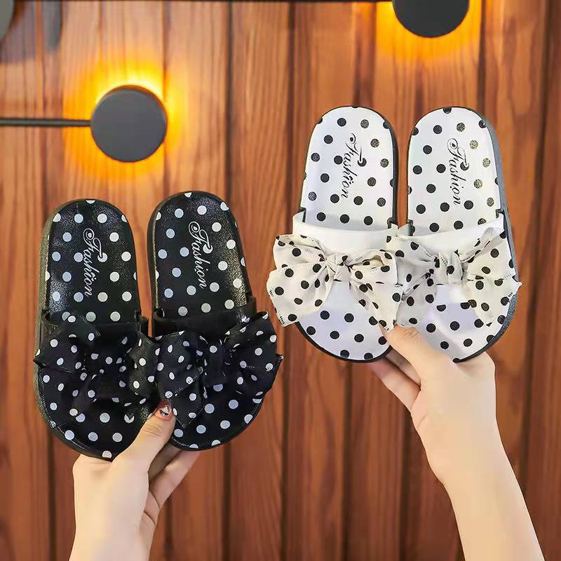 Black and white polka dot online slippers