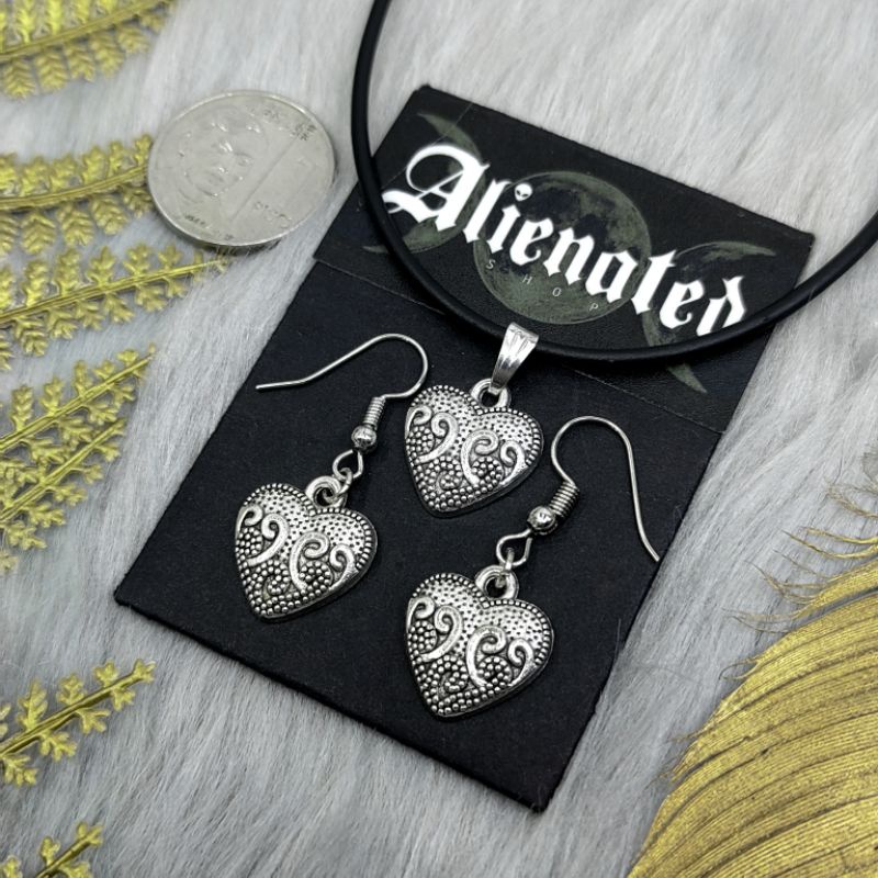 Alienated Shop | Minimalist Heart Siran Charm Necklace Earring Set ...