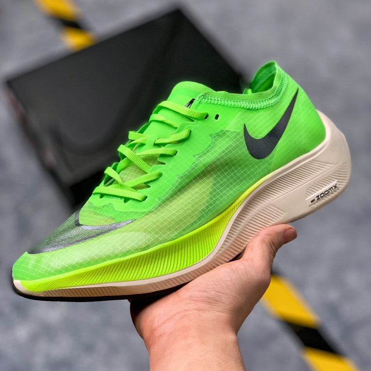 Nike zoom shoes store green