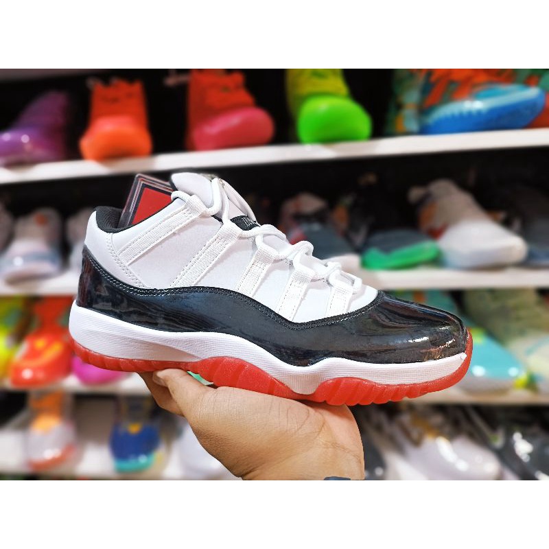 Mens retro 11 low online