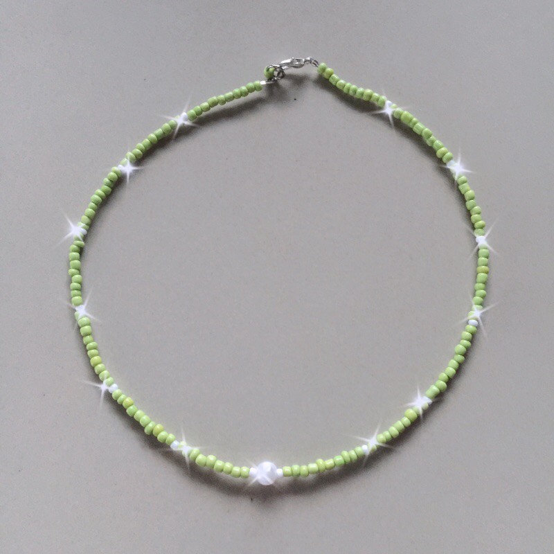 Green hot sale beaded choker