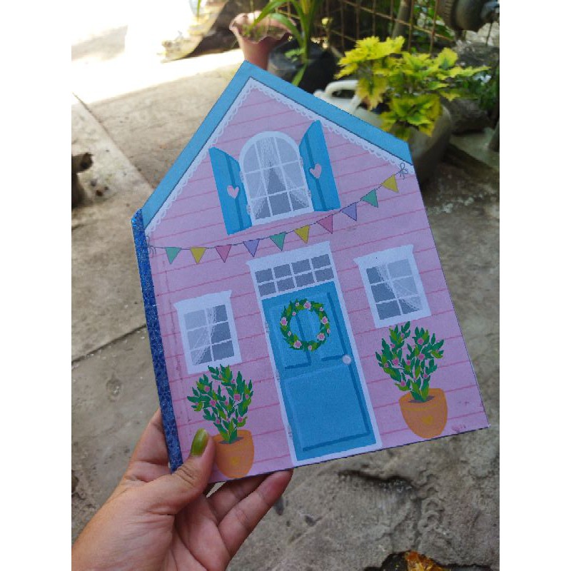 PAPER DOLL + PAPER DOLL HOUSE