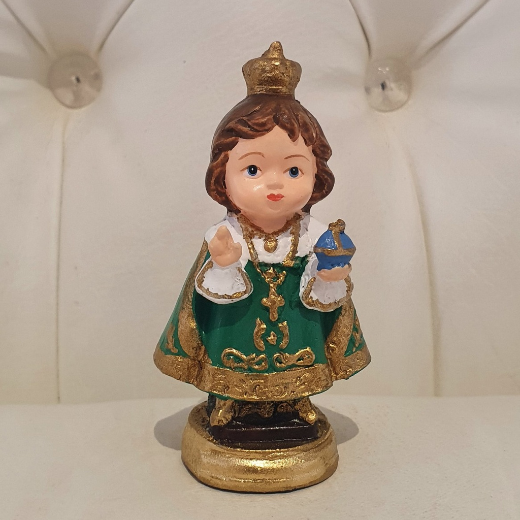 sto nino green dress Sto. Niño Praga 6