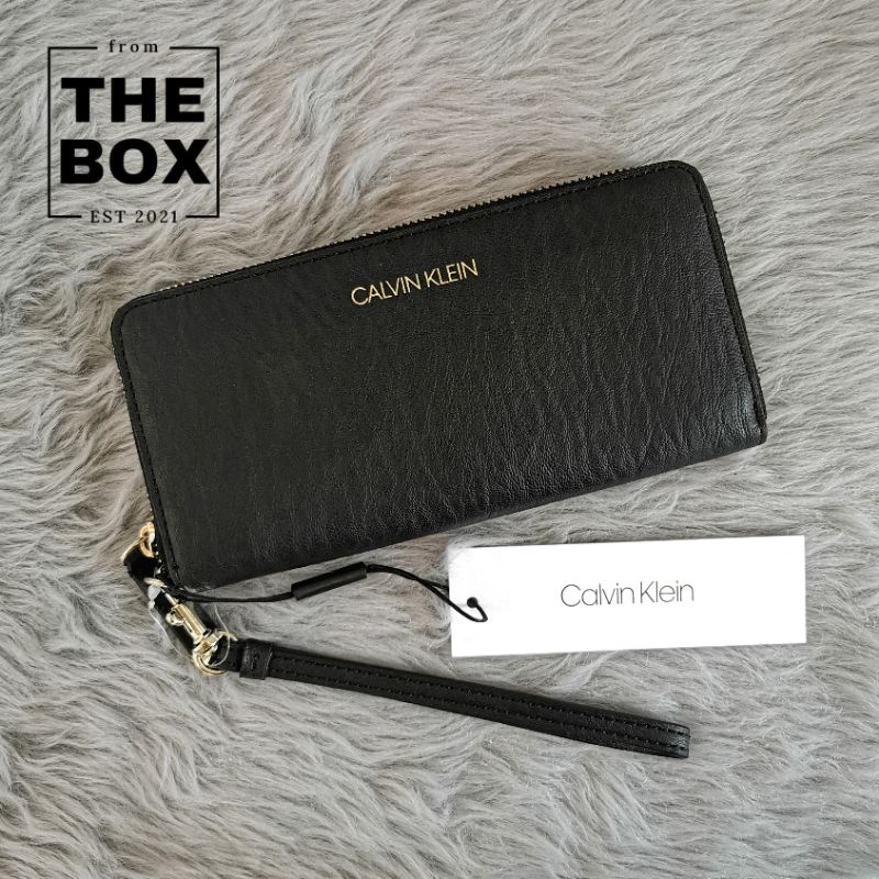 Calvin klein 2024 long wallet