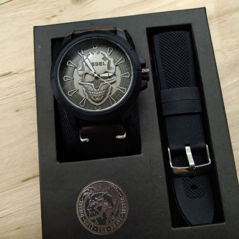 Diesel best sale skull watch