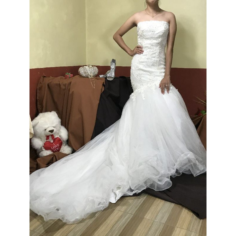 Serpentina cut hotsell wedding gown