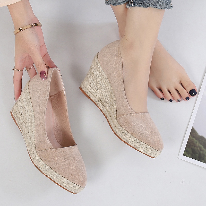 pointed toe espadrilles
