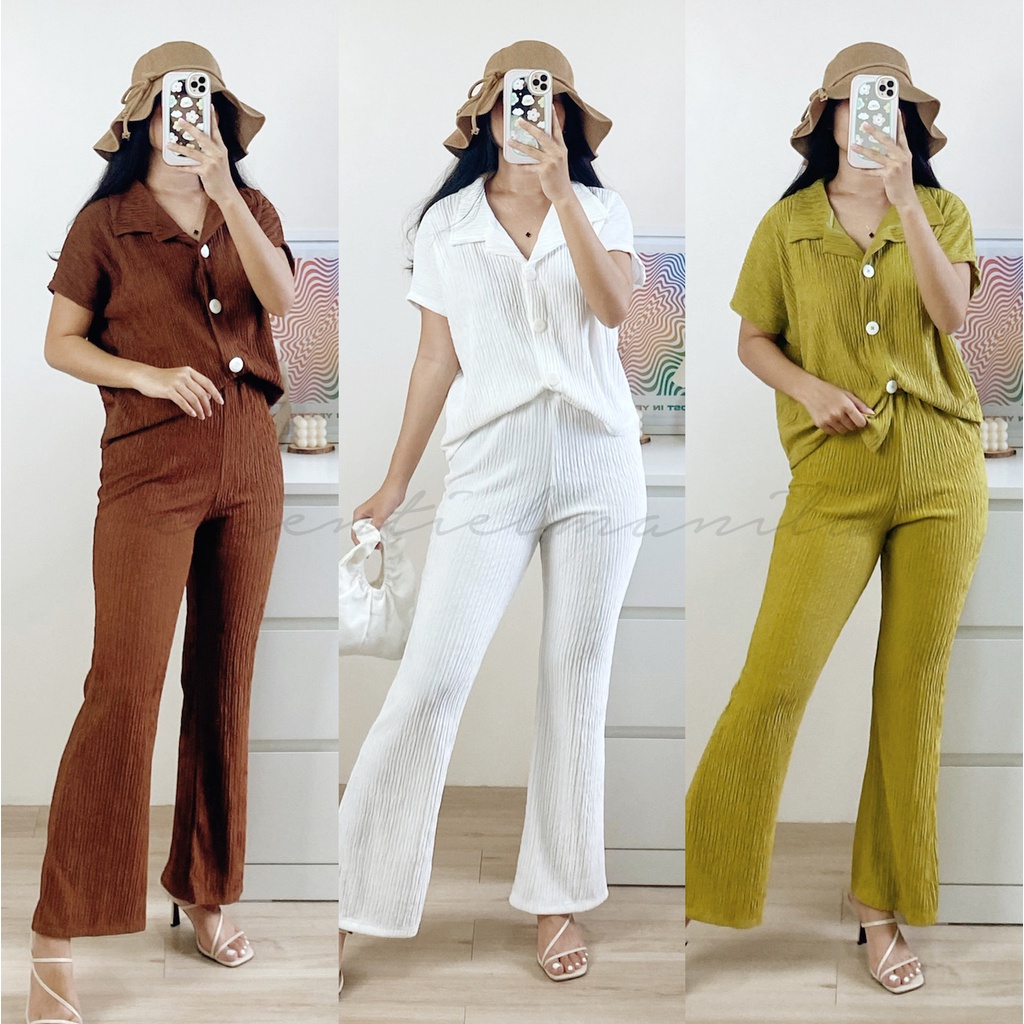 Women's Fashion Casual Elegant Two-Piece Set with Buttoned Long Sleeve Top and Flare Pants, Drawstring Belt - Polyester Blend, Machine Washable, Stylish Casual Flared Style Premium Construction
