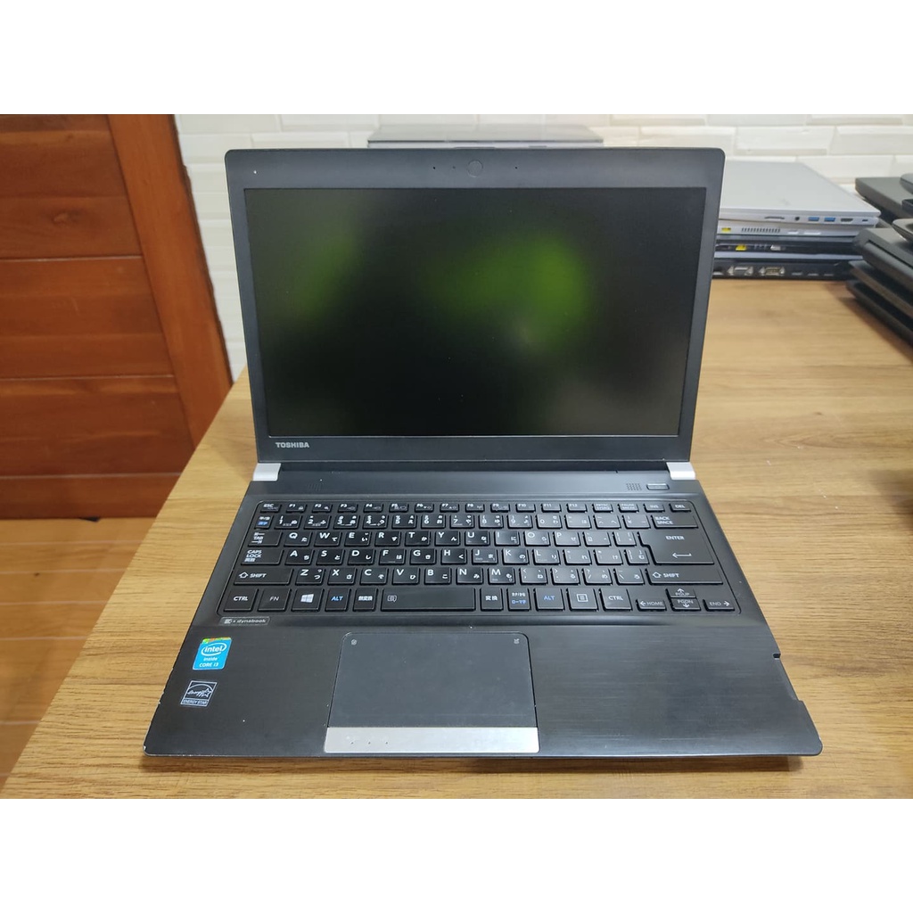 TOSHIBA DYNABOOK R734/K | INTEL CORE i3 - 4000M 2.4GHz | 4GB RAM