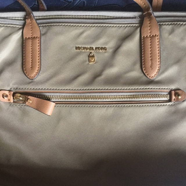 Michael kors hot sale kelsey purse