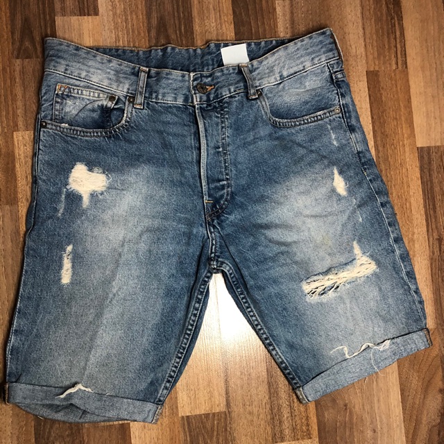 H&m ripped jean hot sale shorts men