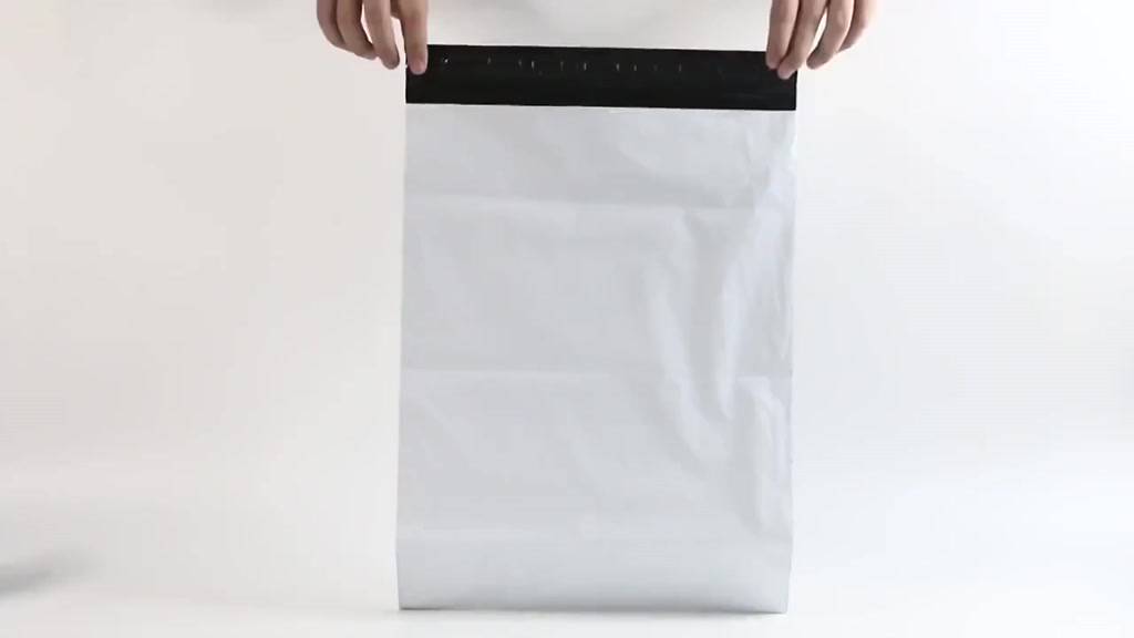 100pcs per Roll ★Courier Pouch Parcel Shipping Pouch with Adhesive ...