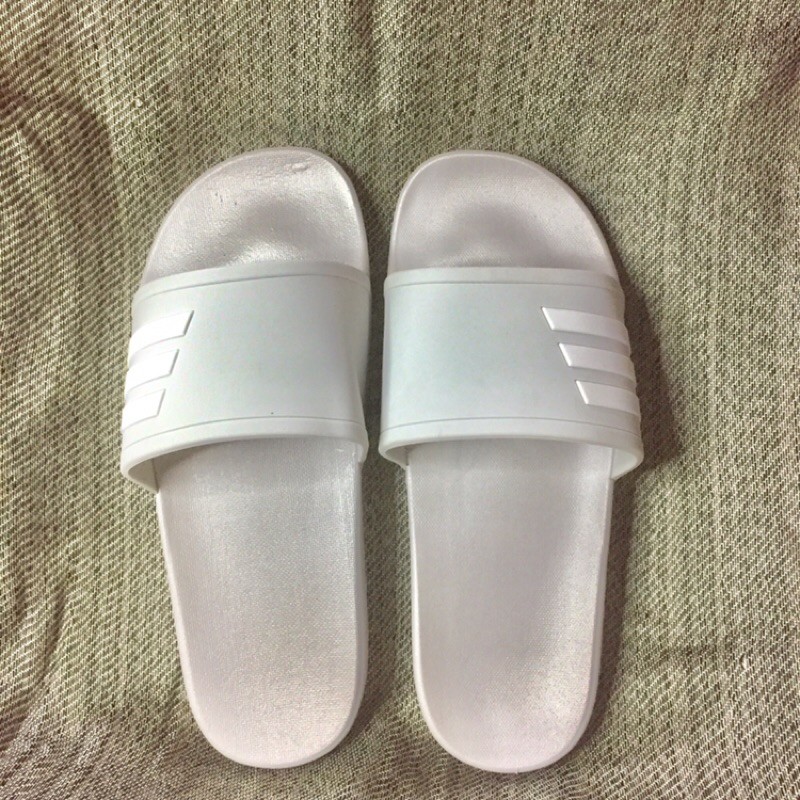 Adidas hotsell eqt slides