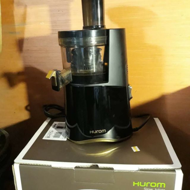 Hurom H-AA Slow Juicer, Matte Black