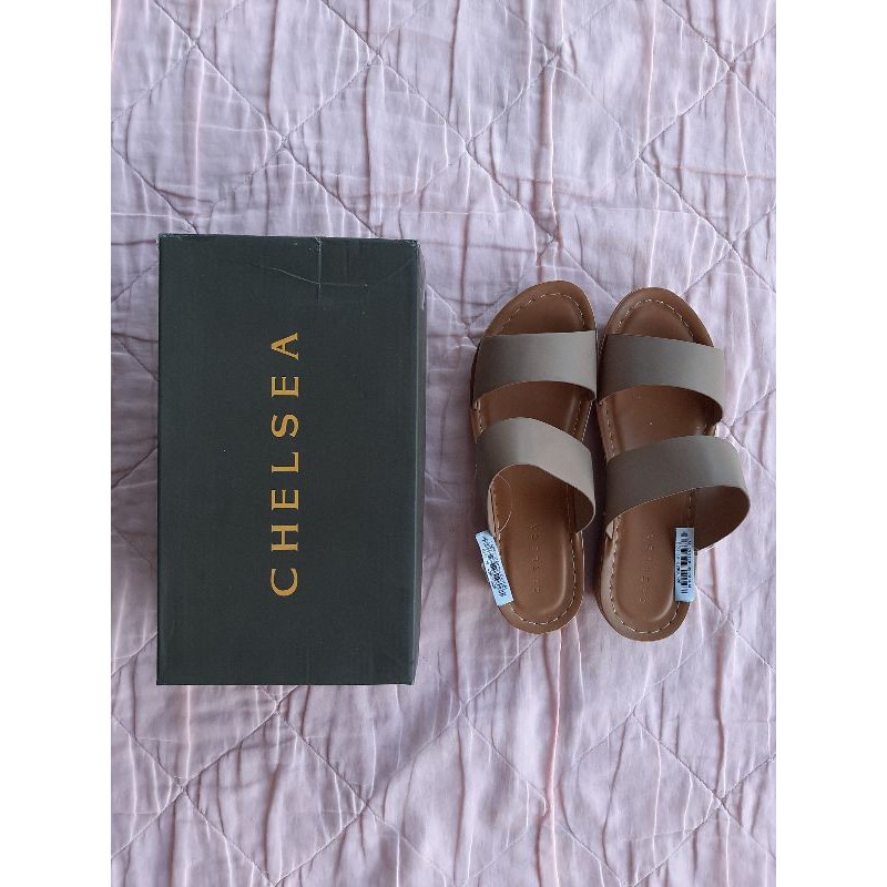 Chelsea slippers size online 9