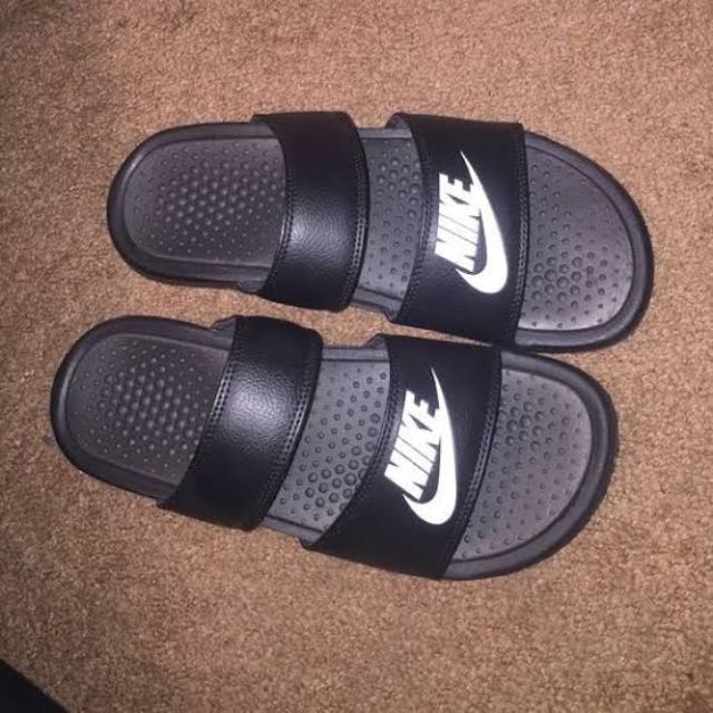 Double band 2024 nike slides