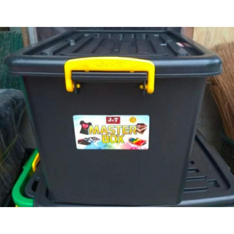 102 litre best sale storage tote