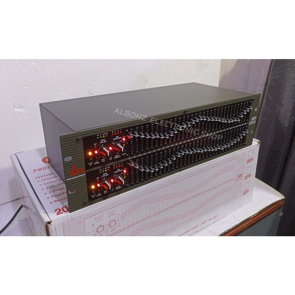 Graphaphic Equalizer | Limiter with Type III NR DBX 2231 31 Band