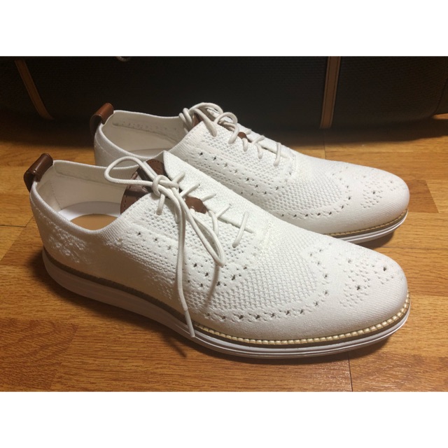 Cole haan deals white sneakers