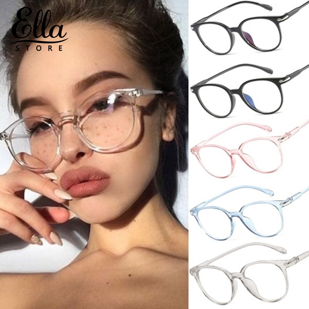 Clear glasses store trend