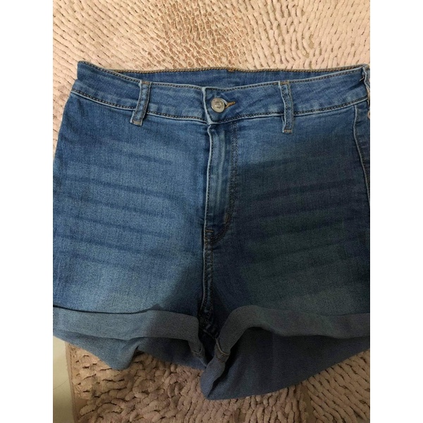 H&m divided cheap high waisted shorts