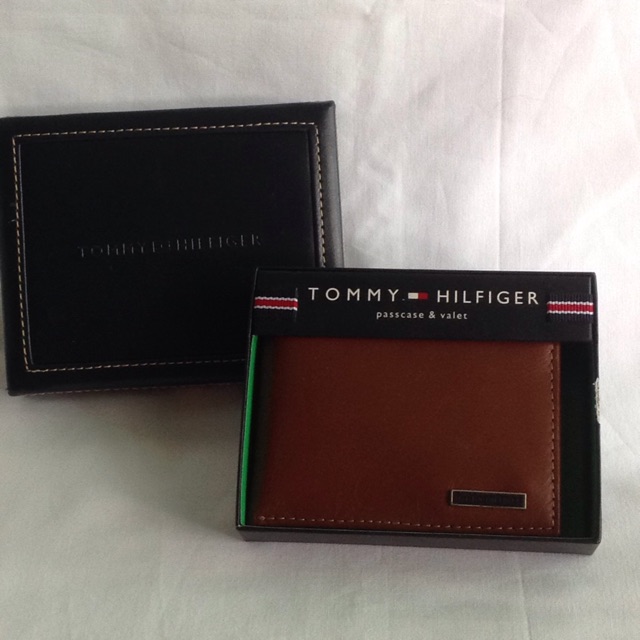 TOMMY HILFIGER Men s Wallet Original
