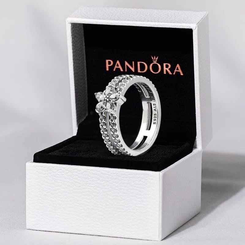 Pandora sparkling deals snowflake double ring