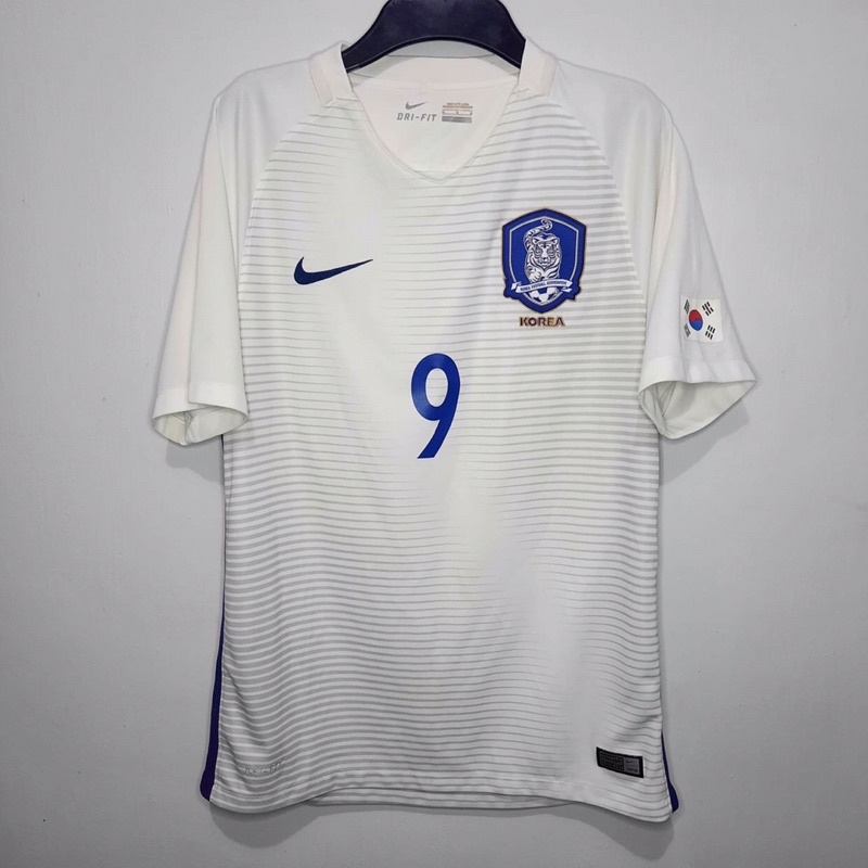 Nike authentic hot sale football jersey