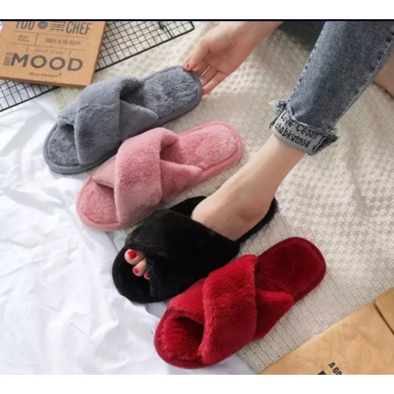 Home slippers hot sale for womens