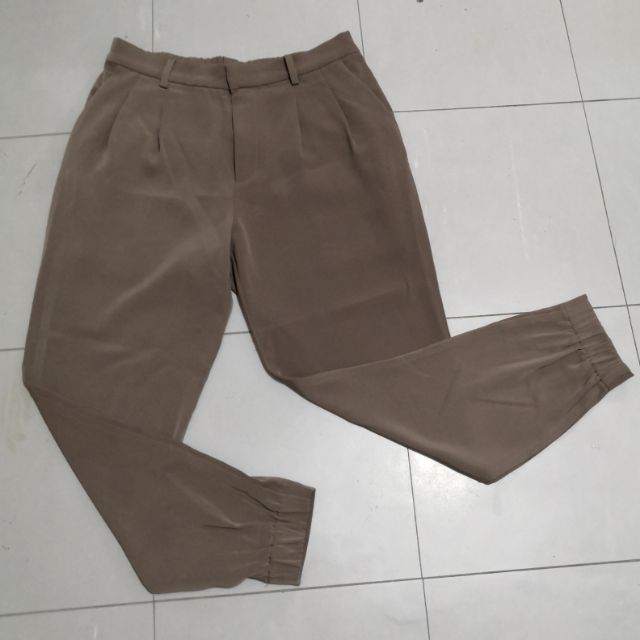 Uniqlo discount drape jogger