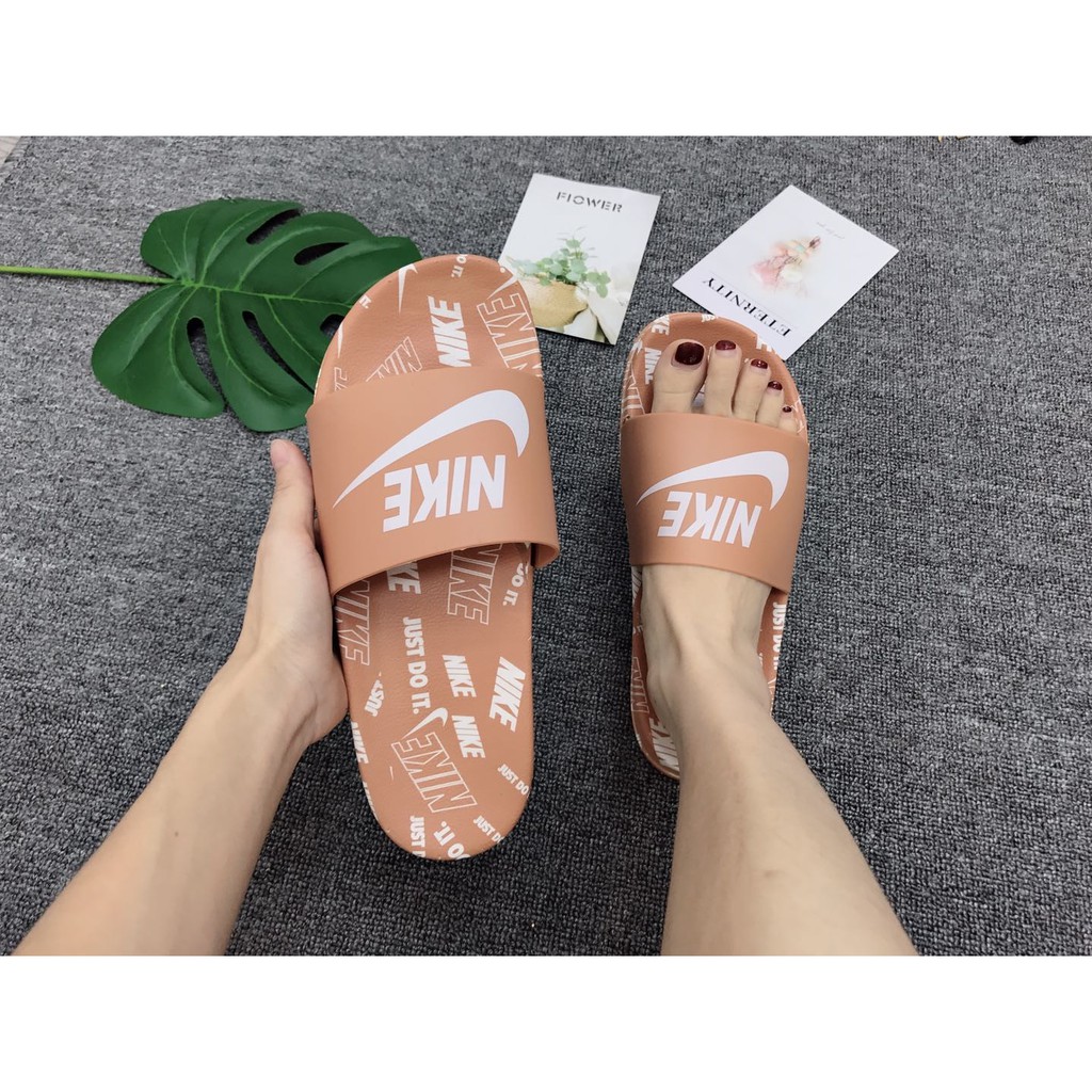 new nike slippers for womens