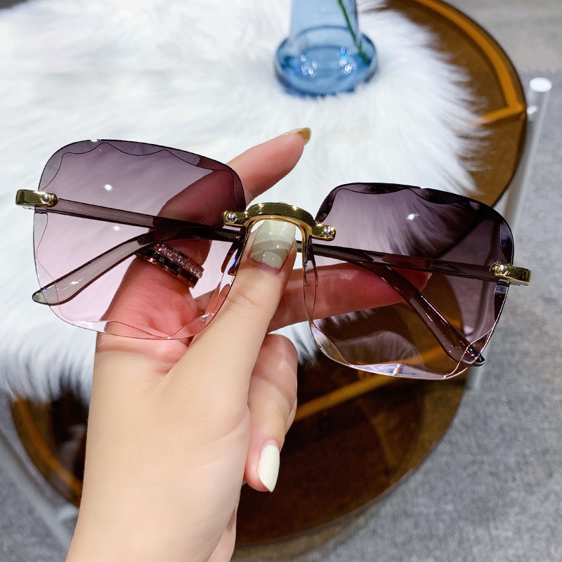 New Sunglasses For Women Fashion Rimless Beach Gradient Sunglass ...