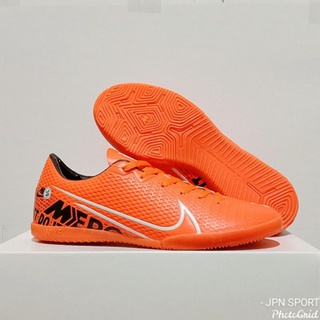 Nike mercurial store flat sole