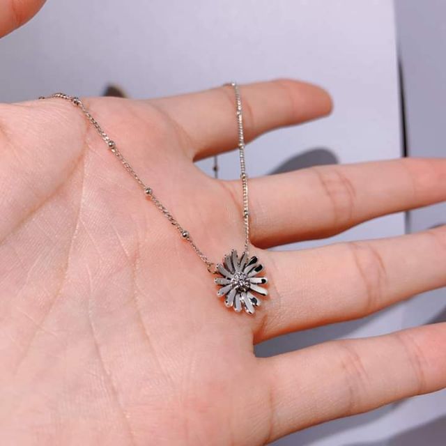 Pandora on sale sunflower necklace