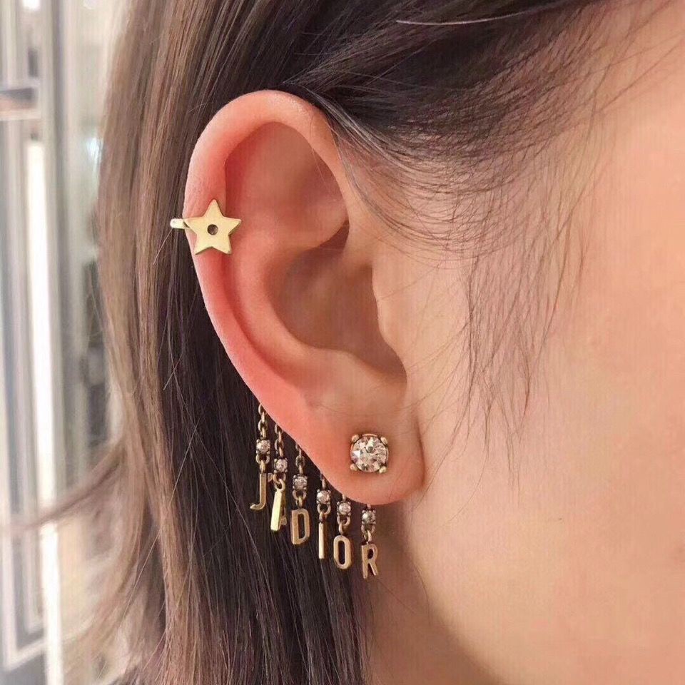 T22 Dior Fashion Ring Single Right Ear Five Pointed Star Letter Tassel Earrings Elegant Personality