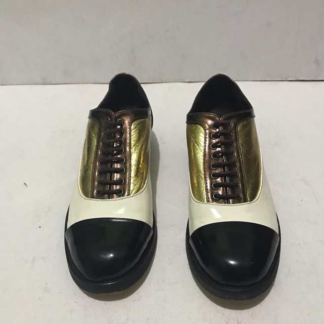 Authentic discount chanel shoes