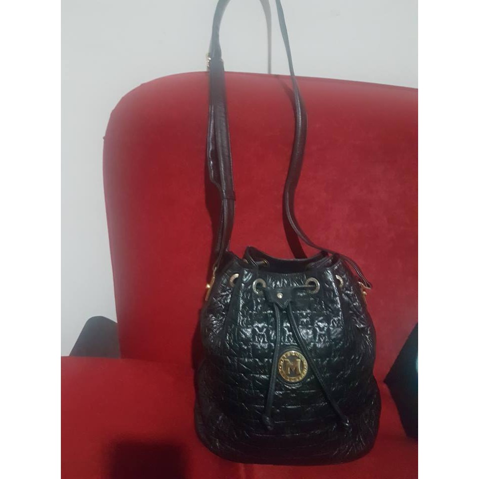 Metrocity, Bags, Genuine Leather Black Bag With Gold Hardware