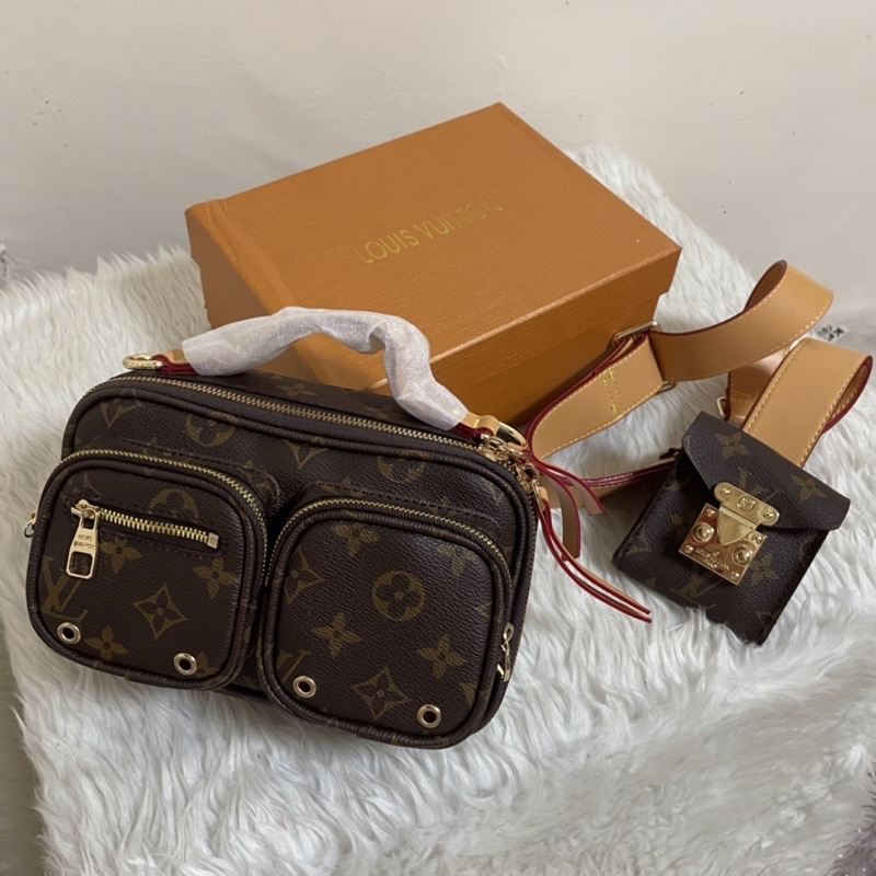 Excellent condition Louis Vuitton LV utility crossbody bag, Luxury, Bags &  Wallets on Carousell