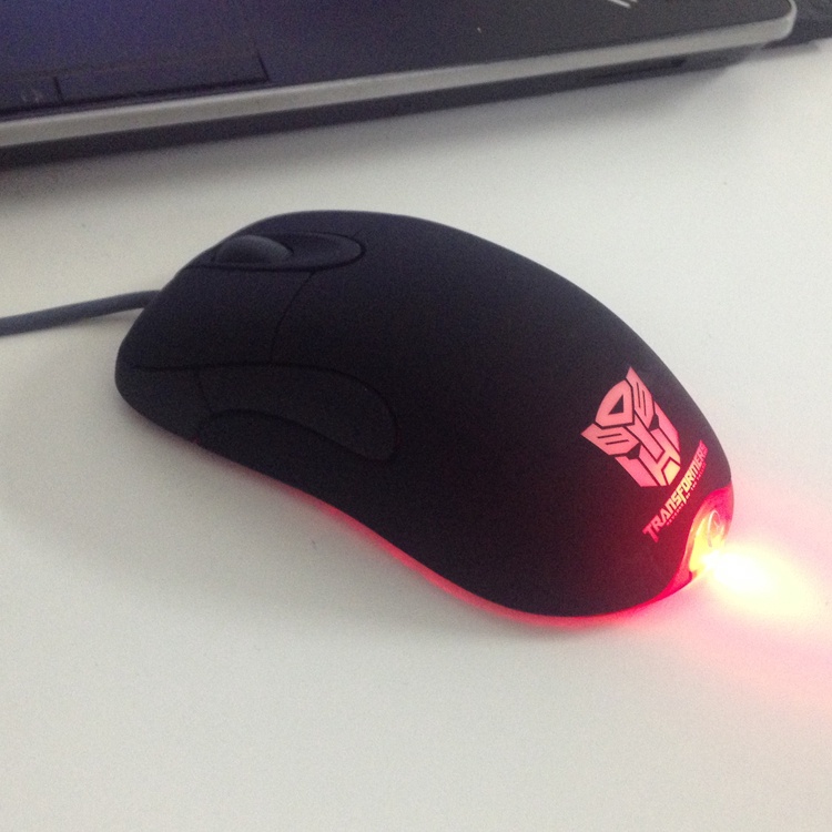 IO1.1 IE3.0 genuine CF through FireWire dedicated gaming mouse wired