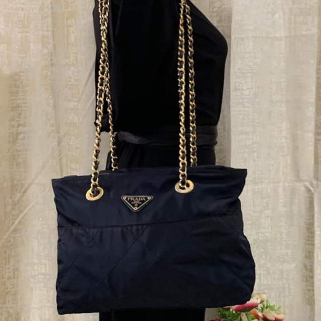 Authentic prada chain tote Shopee Philippines